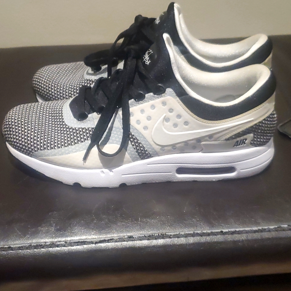 AirMax zero Size 10.5